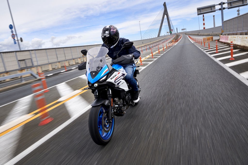 Suzuki SV-7GX: ecco una crossover media che ci piace!